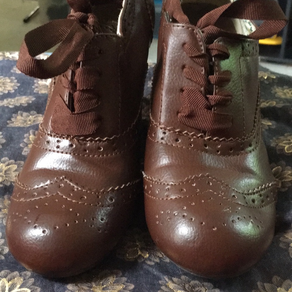 High heel oxfords